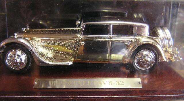 Chrome Collection Diecast Model Car , Bucciali TAV 8 32 8-32 , 1/43 scale , chrome finish,new in box