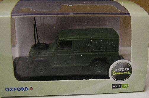 Oxford Car DEF003 Land Rover Defender 110 Hard top Military , OO 1/76 scale , new in box