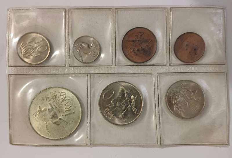 Coin set 1968 R1 is 80% silver