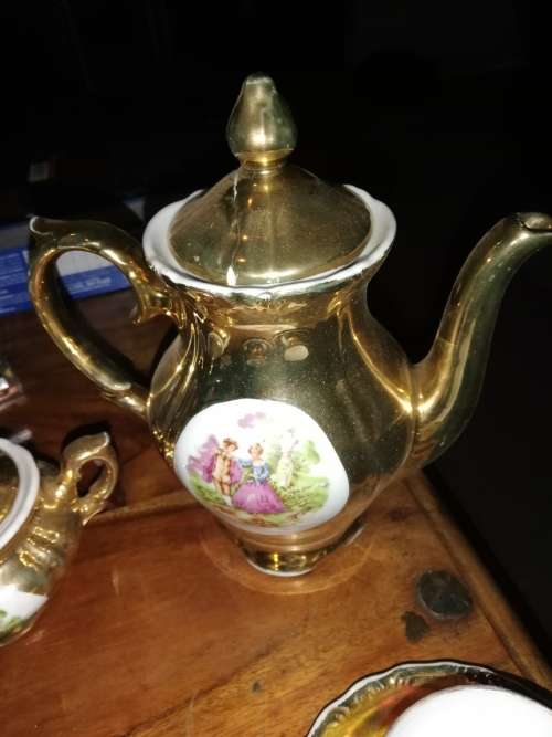 Porcelain Tea Set