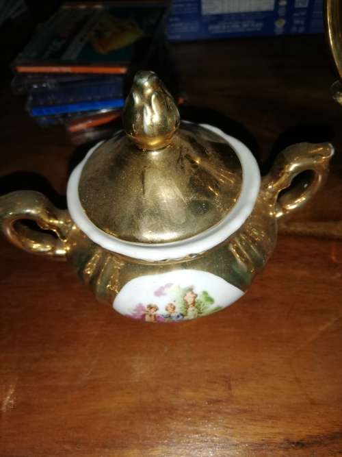 Porcelain Tea Set