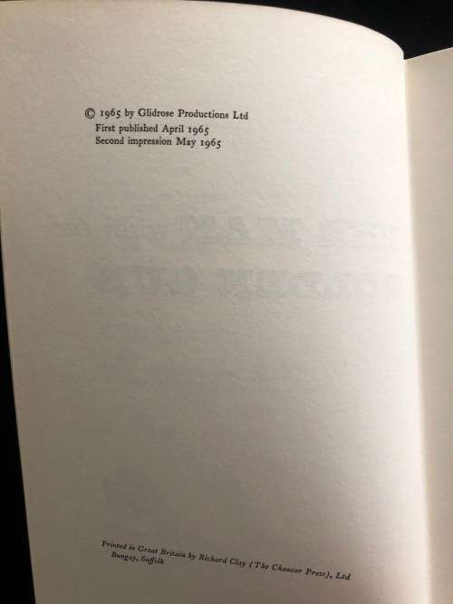 The Man With The Golden Gun - Ian Fleming
