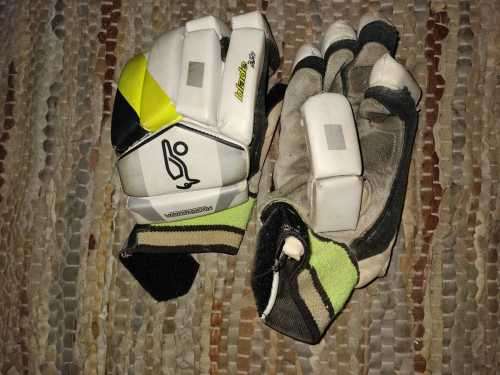 Cricket Kit/Equipment