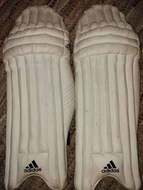Cricket Kit/Equipment