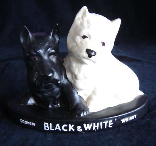 BLACK AND WHITE SCOTCH WHISKY SCOTTIE DOGS