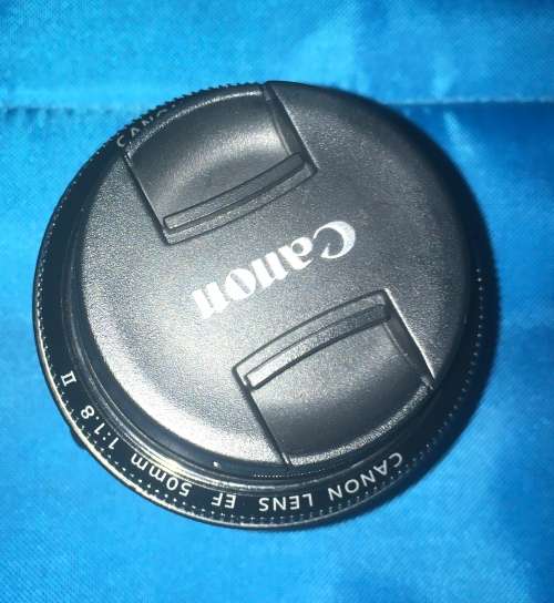 CONON 50MM LENS F/1.8 II IN EXCELLENT CONDITION