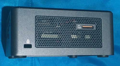 INTEL NUC MINI TOWER -i3 8th Gen