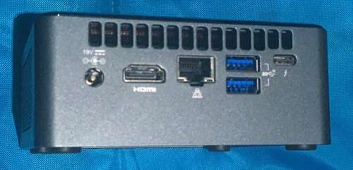 INTEL NUC MINI TOWER -i3 8th Gen