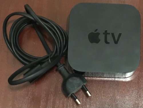 APPLE TV A1625 32GB HD 4TH GENERATION WITH POWER CABLE  - NO REMOTE