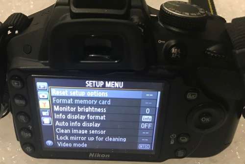 NIKON D3200 DSLR CAMERA WITH 18-55 LENS IN EXCELLENT WORKING CONDITION