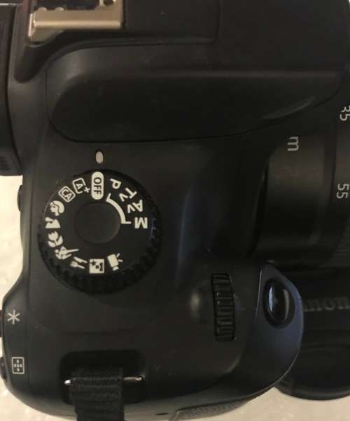 CANON EOS 4000D WITH 18-55mm LENSE IN EXCELLENT CONDITION