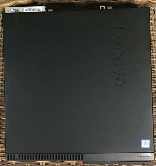 Lenovo ThinkCentre M700 - SFF - Core i3 6100 3.7 GHz - 4 GB - HDD 320 GB