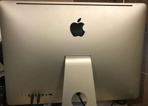 APPLE IMAC MID 2011 21.5 INCHES CORE I5 4GB 500GB WITH WIRLESS KEYBOARD AND MOUSE