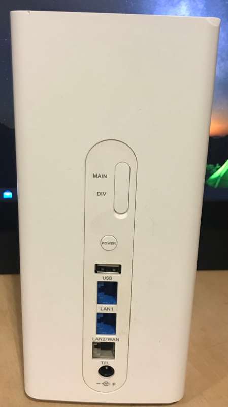 HUAWEI B618s-22d Router - Support 5G with excellent condition