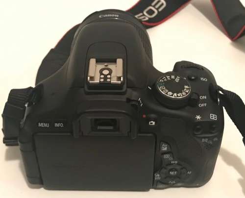 CANON EOS 600d WITH 18-55mm 1:3,5-5.6 III IN EXCELLENT  WORKING CONDITION 10% OFF ON FULL PRICE