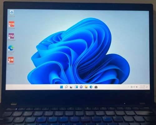 Lenovo T490 14` I7-8th Gen 8gb Ram 512gb Ssd In Good Working Condition