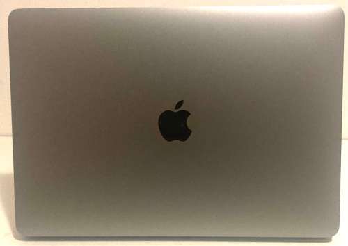 MacBook Air (M1, 2020)  Apple M1 Chip  8GB RAM 256GB SSD Excellent Condition