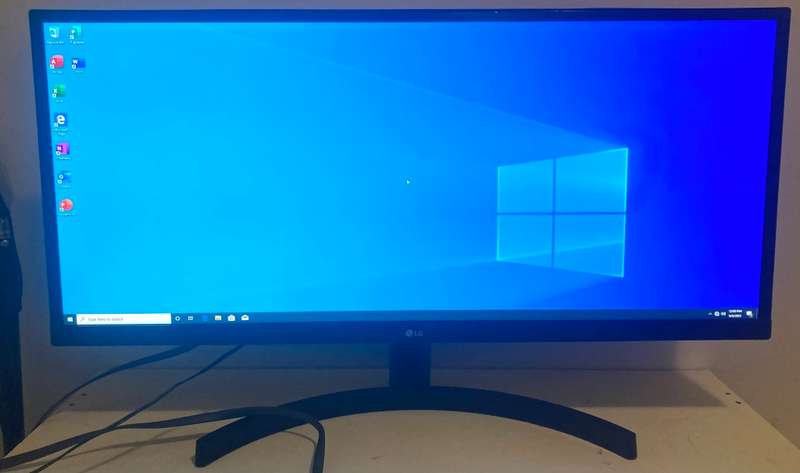 LG 29`` 21:9 UltraWide Full HD IPS LED Monitor Excellent Condition
