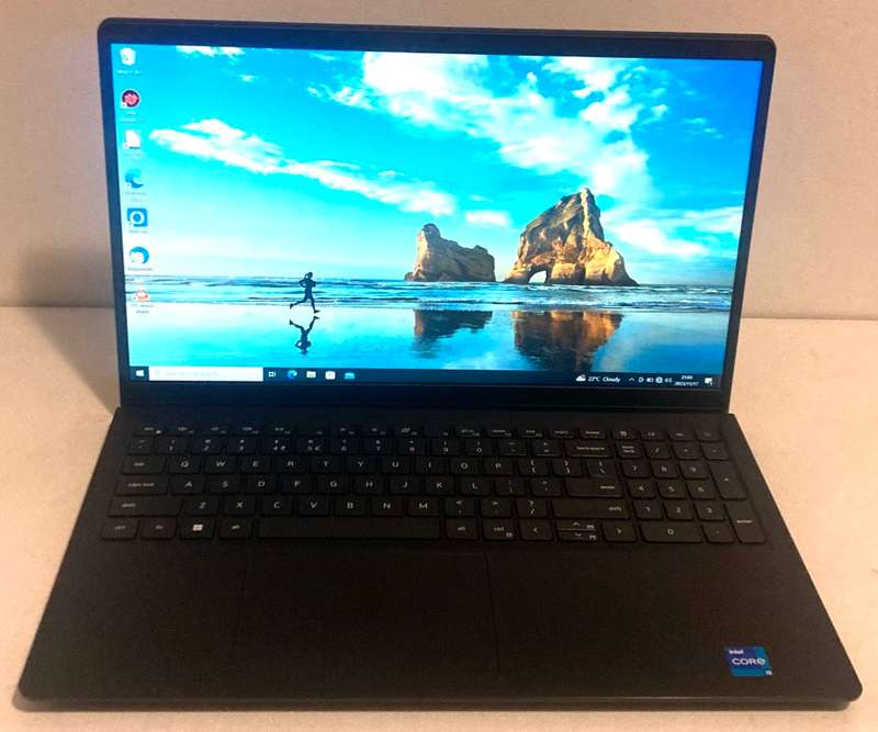 Dell Vostro 3510 Laptop i5 11th Gen 16gb Ram 256gb SSd Excellent Working Condition Faster Machine