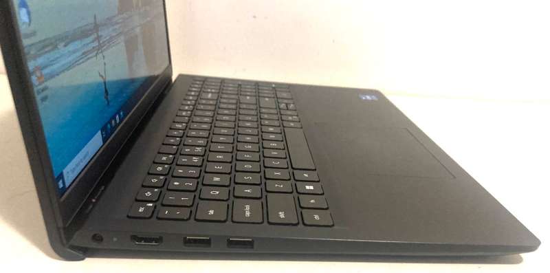 Dell Vostro 3510 Laptop i5 11th Gen 16gb Ram 256gb SSd Excellent Working Condition Faster Machine