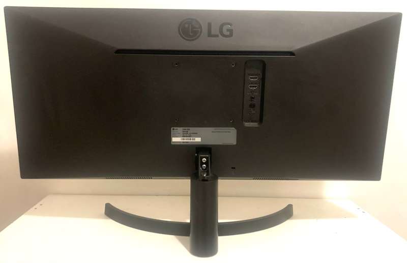 LG 29`` 21:9 UltraWide Full HD IPS LED Monitor Excellent Condition