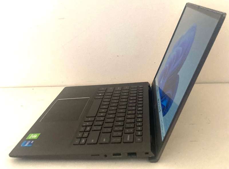 Dell Vostro 5042 14` i7-11th Gen 8gb Ram 1tb SSD with NVIDIA Geforce MX330 2GB GRAPHICS CARD