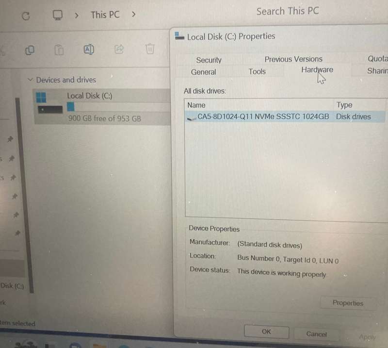 Dell Vostro 5042 14` i7-11th Gen 8gb Ram 1tb SSD with NVIDIA Geforce MX330 2GB GRAPHICS CARD