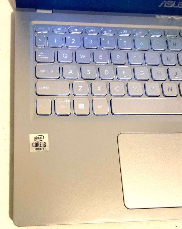 Asus VivoBook X515JA 15.6` i3 10th gen 8GB 256GB ssd Excellent Working Condition