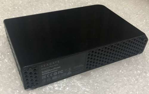 SEAGATE 8TB BACKUP PLUS HUB 3.5 EXTERNAL HARD DRIVE IN GOOD CONDITION