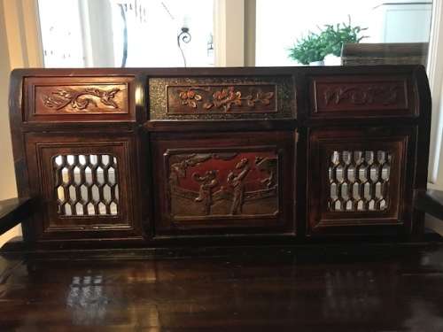 BEAUTIFUL HAND CARVED CHINESE BENCH