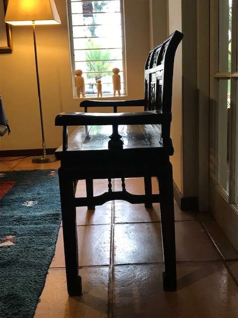BEAUTIFUL HAND CARVED CHINESE BENCH