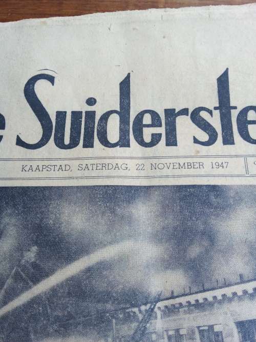 Collection of 2 x Vintage news papers and 2 x Vintage Magazines