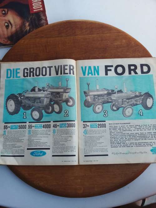 Collection of 2 x Vintage news papers and 2 x Vintage Magazines