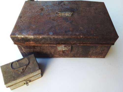 Stunning Vintage metal Trinket box and Document `trommel`