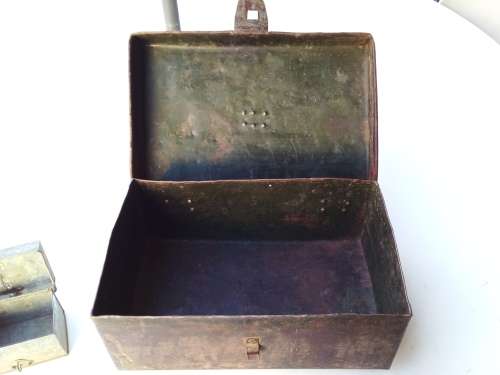 Stunning Vintage metal Trinket box and Document `trommel`