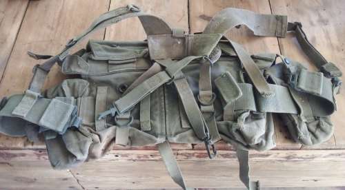 Anglo Bus War / Kidney Webing with R1 Amo Pouches. Patern 70