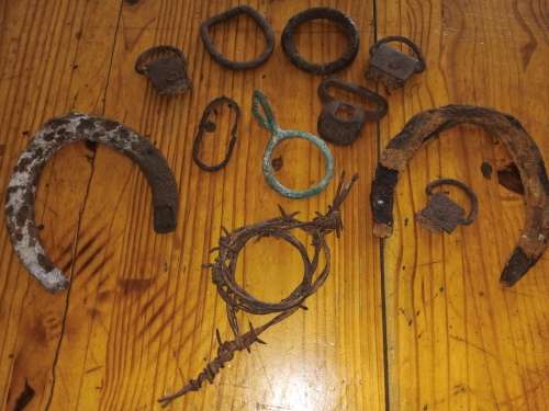 Anglo Boer War articles salvaged from Magersfontein 1899 / by Militaria collector in 1960.( Relist)