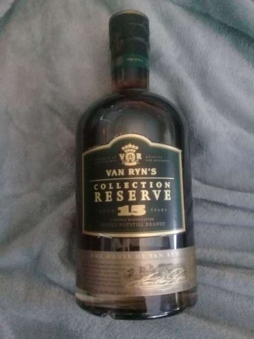 VAN RYN`S COLLECTION RESERVE 15 YEARS BRANDY-SINGLE POTSTILL 750ml (With Gift Box)