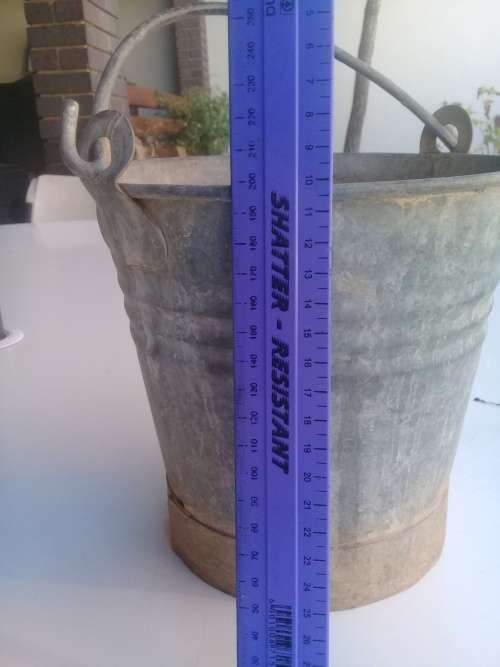 Vintage small milk bucket. Good condition. With markings underneath.