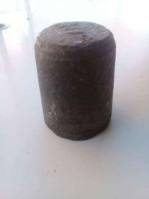 25 LBS HUGE solid iron weight. Antique. (SAS / SAR?)