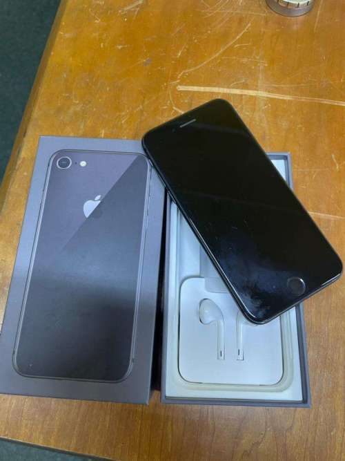 iPhone 8