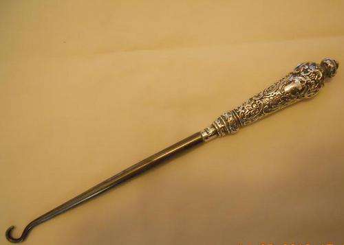 Antique Button Hook With Silver handle - Lth - 17.5cm