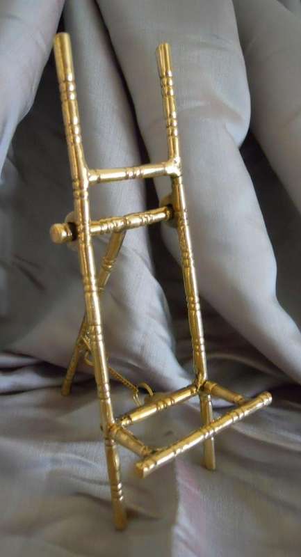 Small Brass Easel to Display your photos etc!!