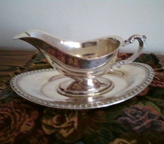 Gravy Boat & Saucer