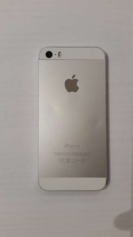 Apple iphone 5s White and Silver