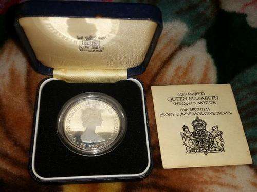 her majesty queen Elizabeth the queen Mother 80th birthday proof commemorative crowm