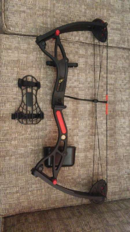 Buster compound bow 29 lbs