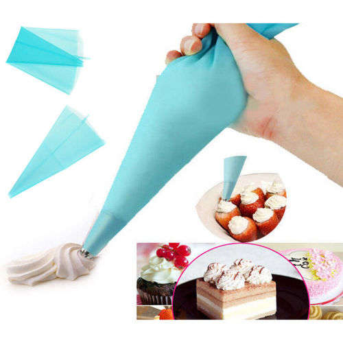 Cake decorator
