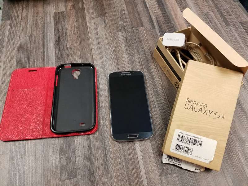 Samsung S4 And Xperia T3 plus Free VR Box - Winner takes All!