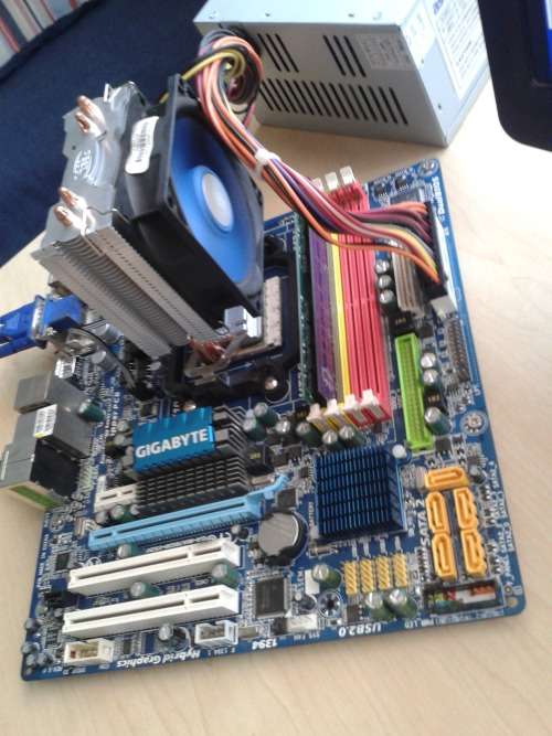 AMD GAMING MOTHERBOARD COMBO + BACK PLATE